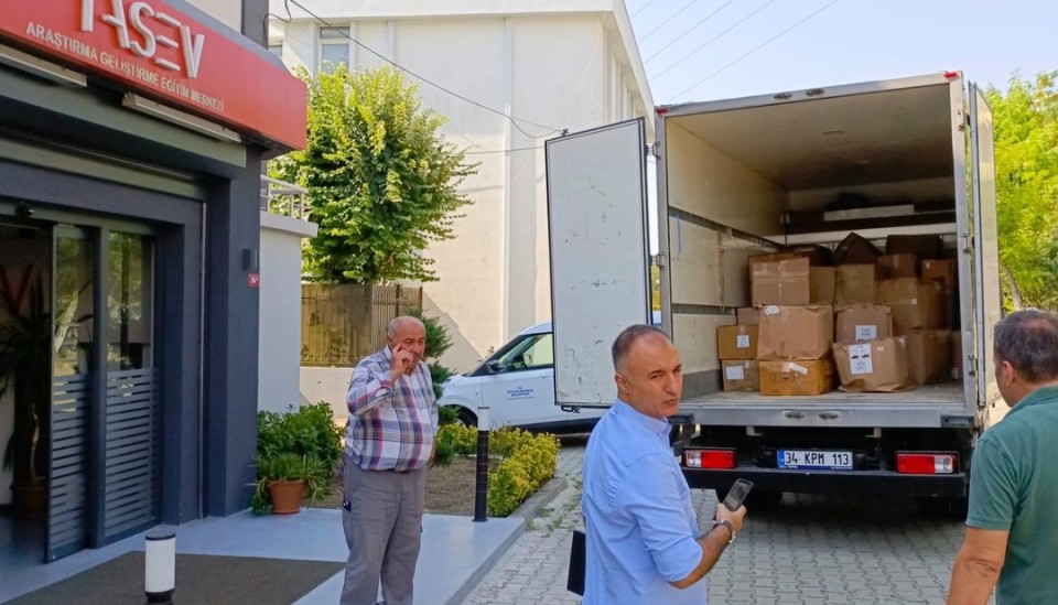 KÜÇÜKÇEKMECE BELEDİYESİ'NE TERLİK YARDIMI YAPILDI